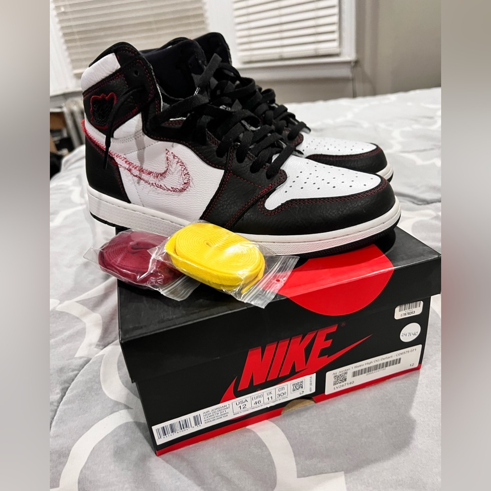 Nike Jordan 1 OG Defiant size 12